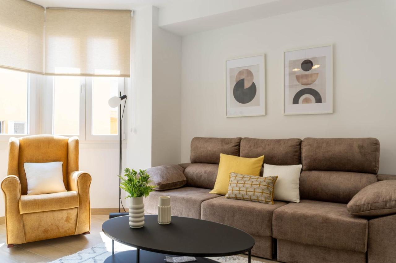 Modern Center Apartment
